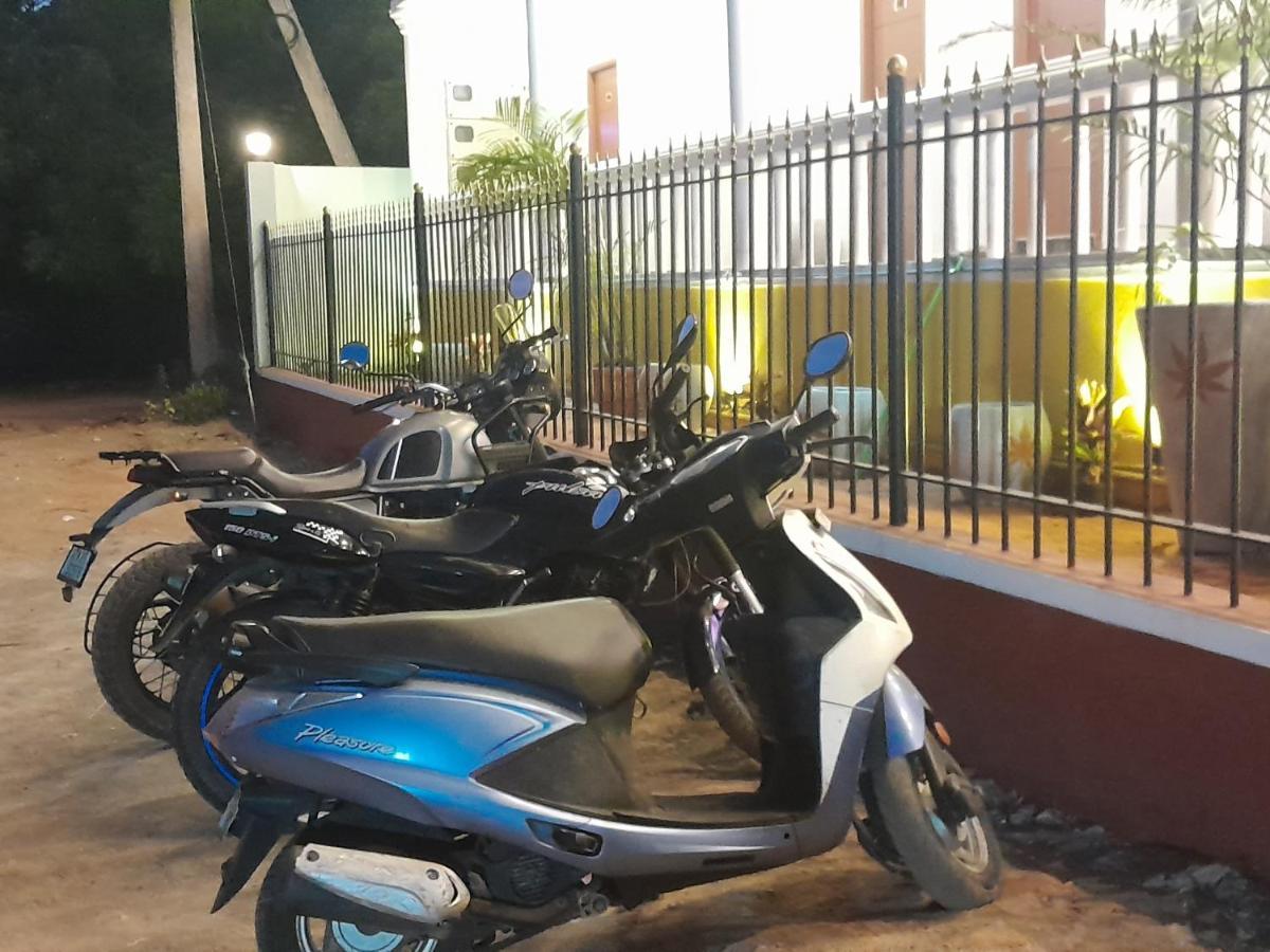 Le Poshe Beachview - Tie Hotels & Resorts Puducherry Exterior foto